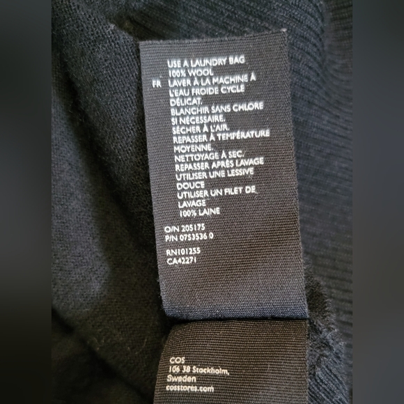 COS 100% Wool Classic Fit Turtleneck Sweater Women's M Black Soft Neutral Lux - Picture 11 of 11